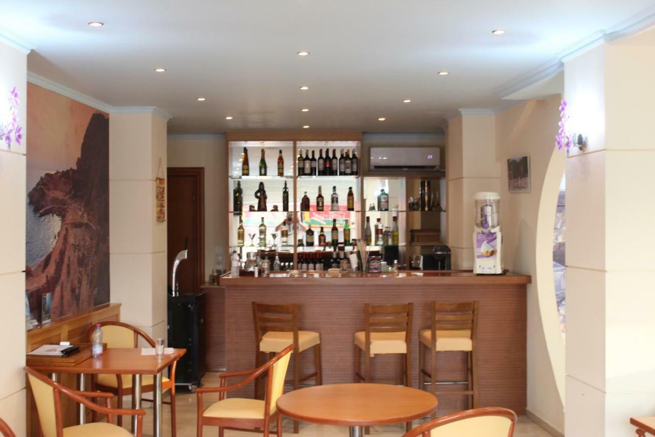 Hotel Marion Лоутраки Экстерьер фото