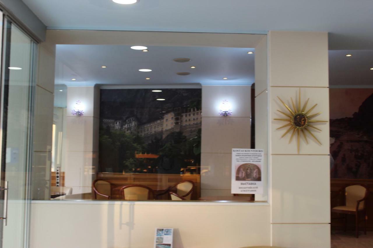 Hotel Marion Лоутраки Экстерьер фото